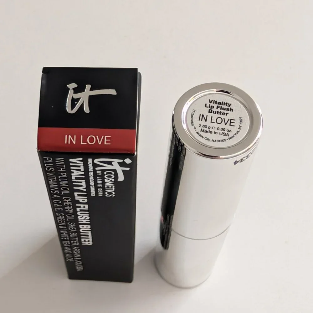 It Cosmetics Vitality Lip Flush Butter IN LOVE Anti-Aging Balm Lipstick New